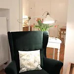 The Little Hotel 3*