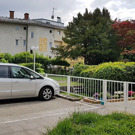 The Little Отель