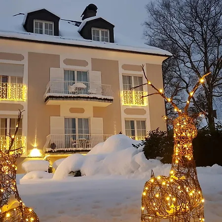 The Little 3* Solnohrad