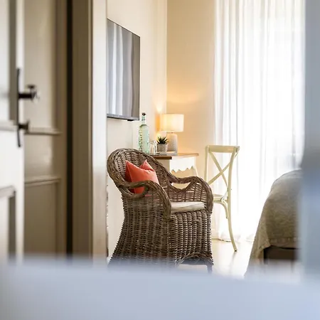 The Little 3* Solnohrad