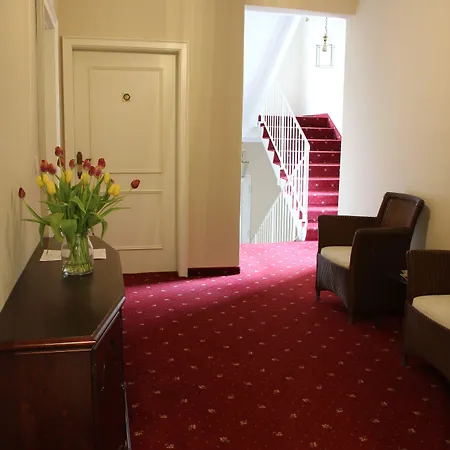 The Little Hotel 3*